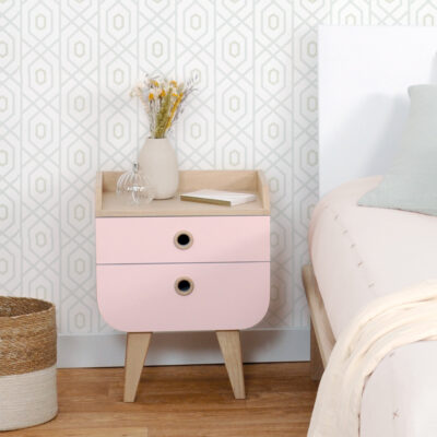 Chevet Zen vieux rose dans une chambre