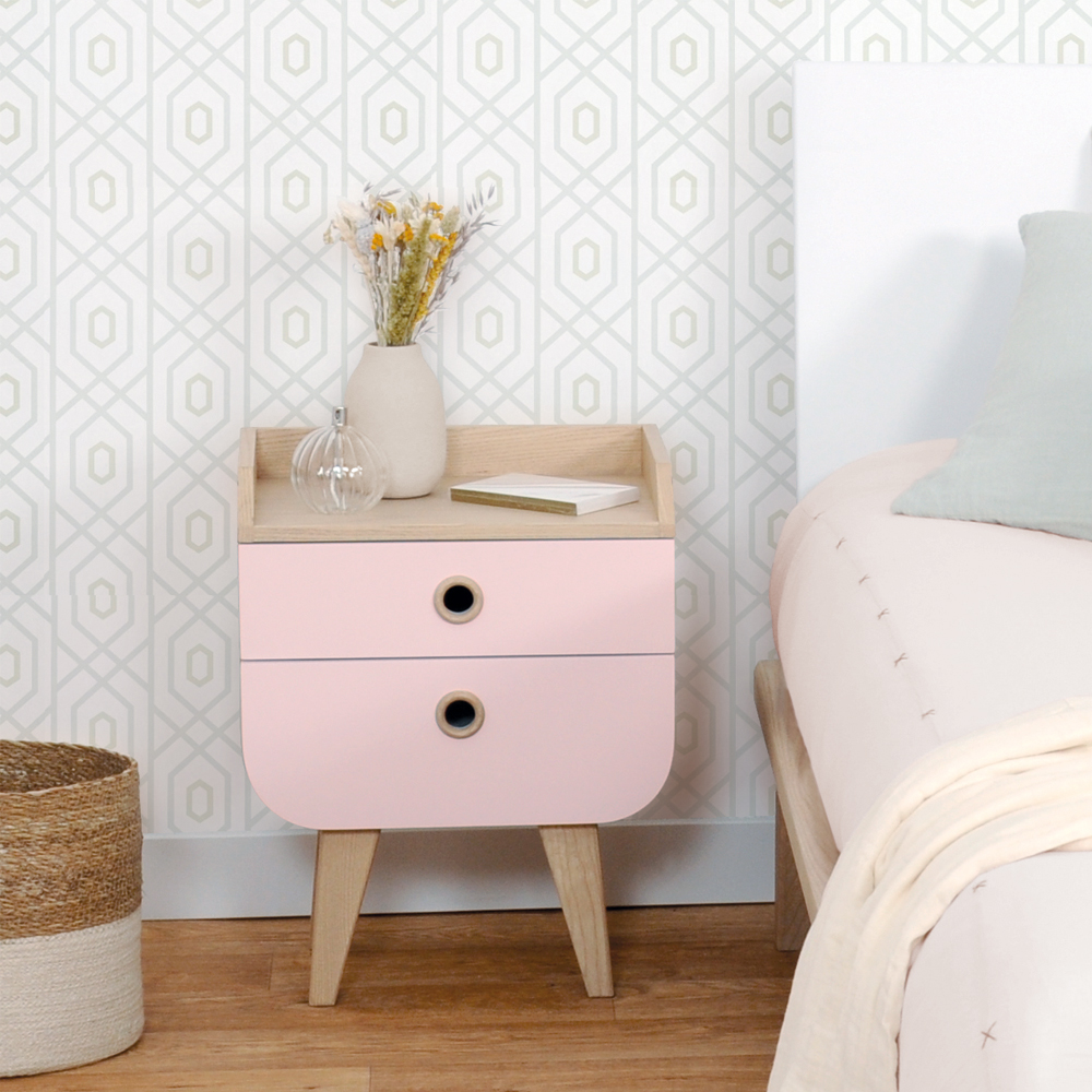 Chevet Zen vieux rose dans une chambre