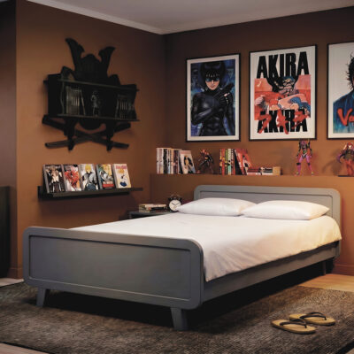 lit-rond-140x200-gris-souris-ambiance-mangas Lit rond 140x200 gris souris dans une chambre ambiance mangas